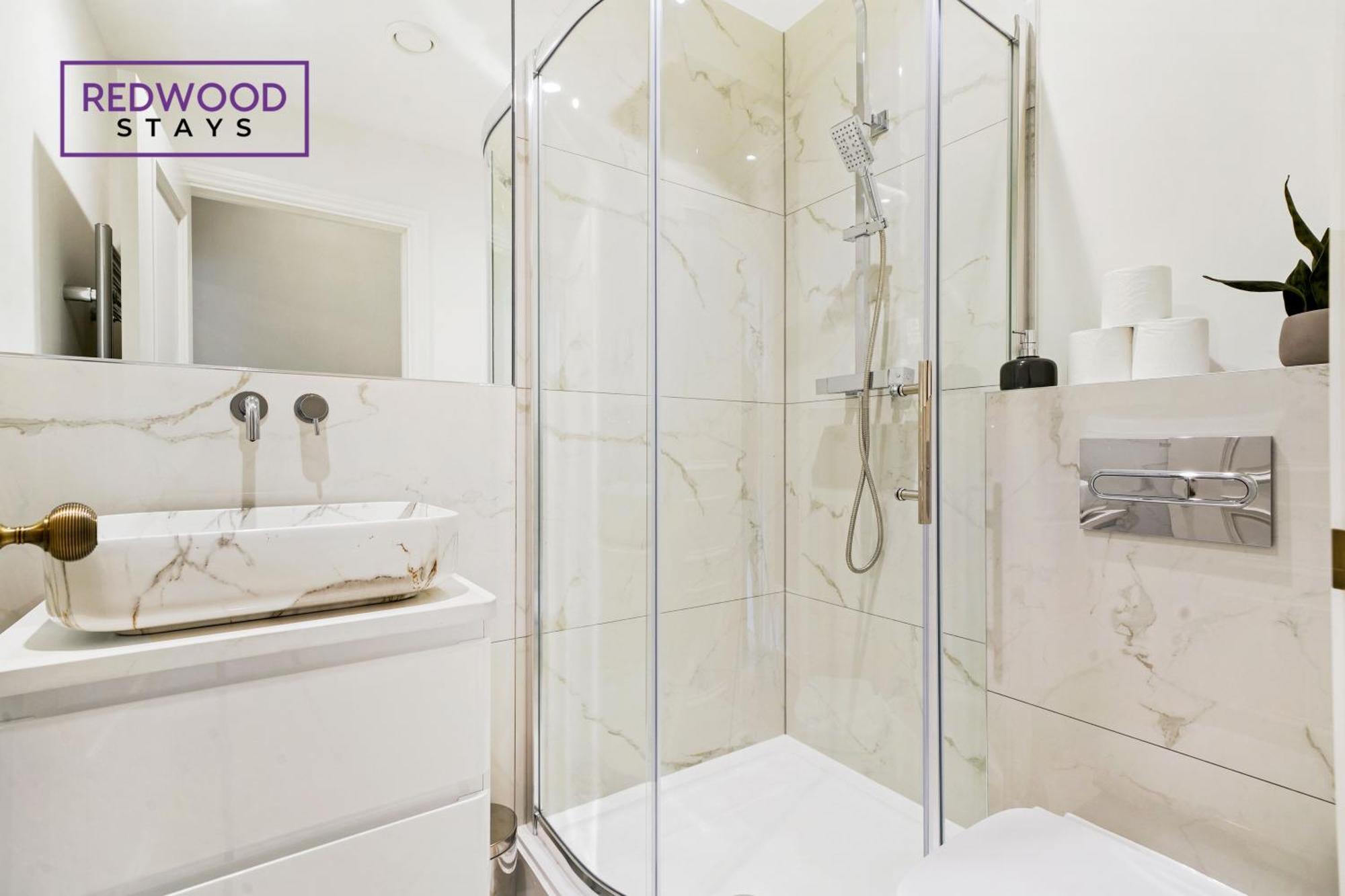 Top Quality 2 Bed 1 Bath Apartments For Contractors By Redwood Stays Reading Ngoại thất bức ảnh