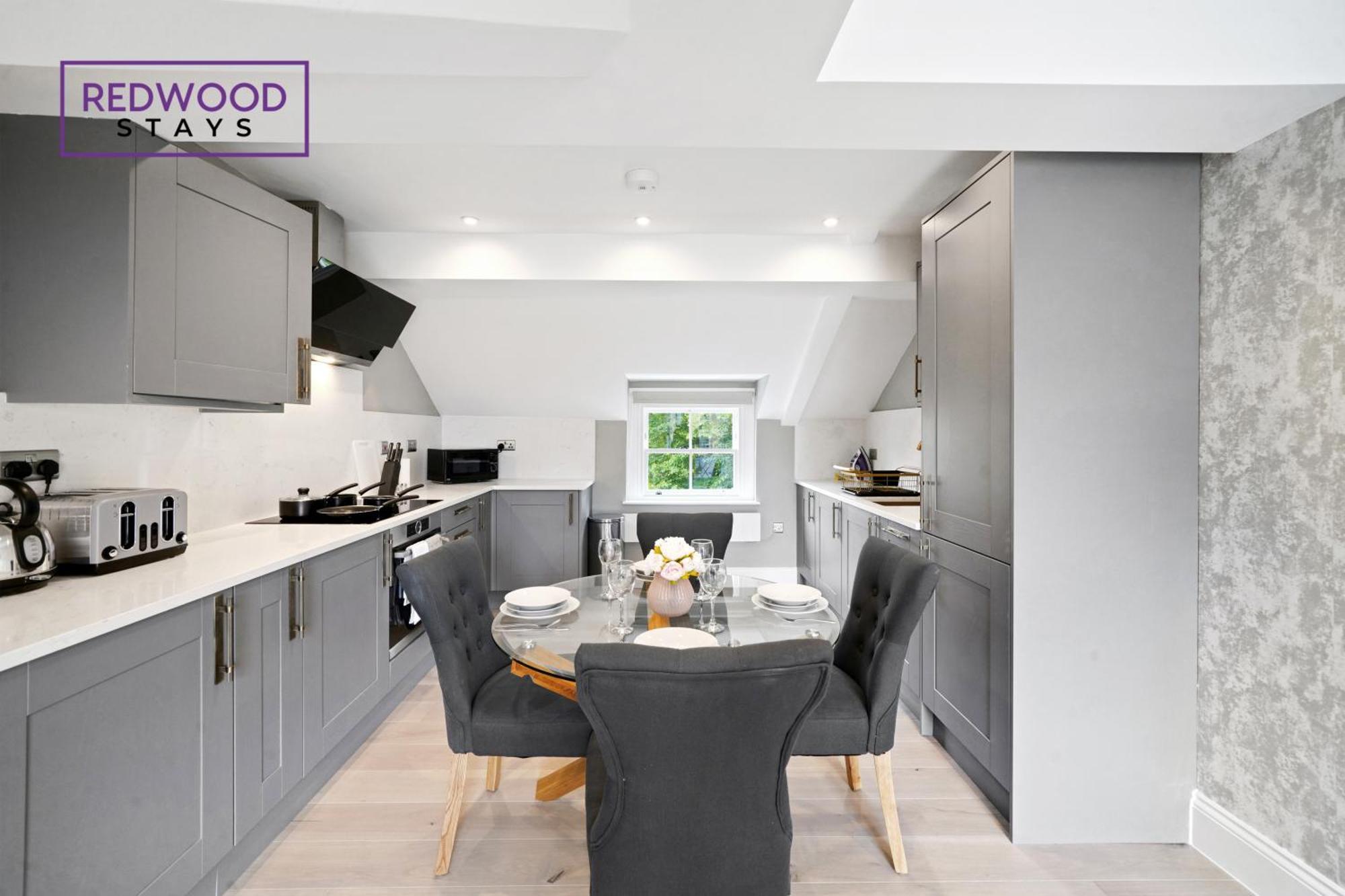 Top Quality 2 Bed 1 Bath Apartments For Contractors By Redwood Stays Reading Ngoại thất bức ảnh