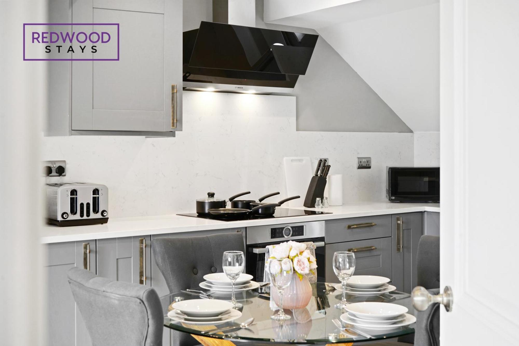 Top Quality 2 Bed 1 Bath Apartments For Contractors By Redwood Stays Reading Ngoại thất bức ảnh